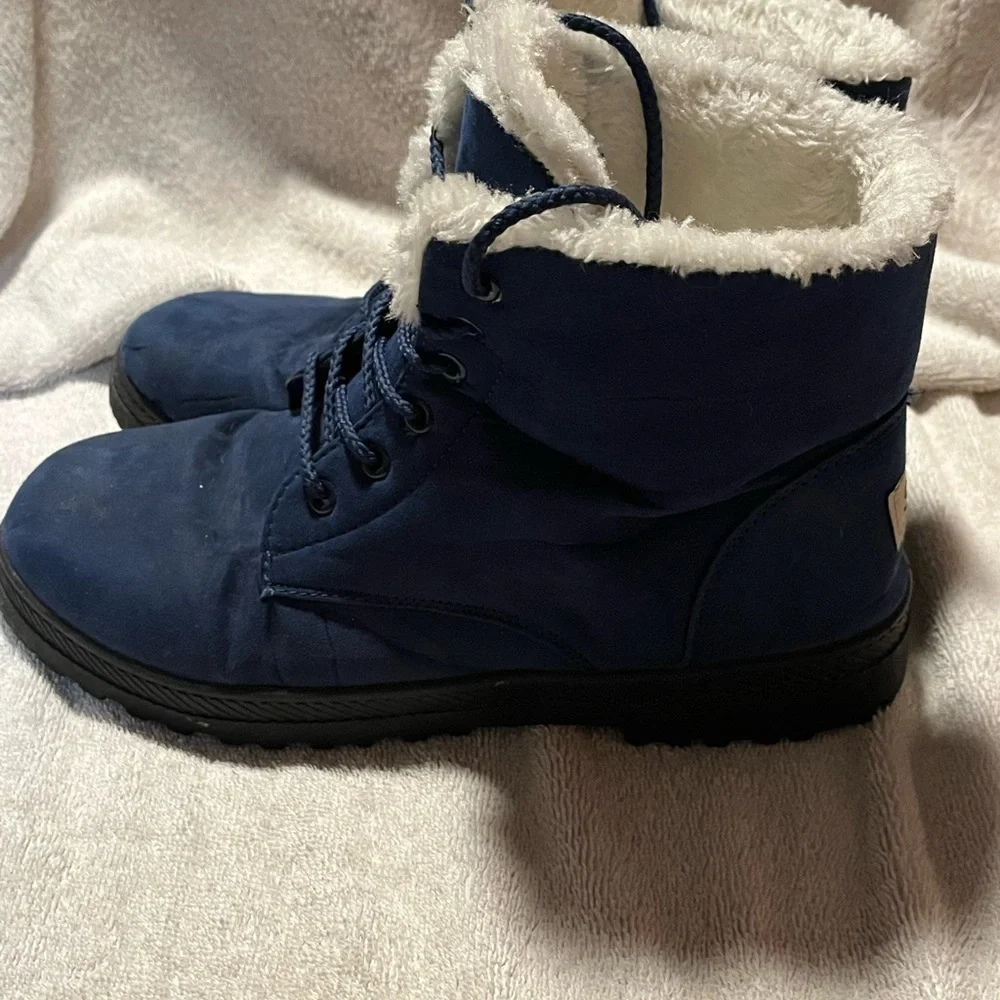 SQL Blue Boots - Picture 3 of 8